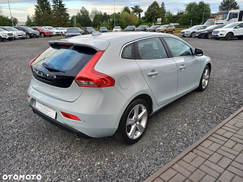 Volvo V40 D3 Momentum - 7