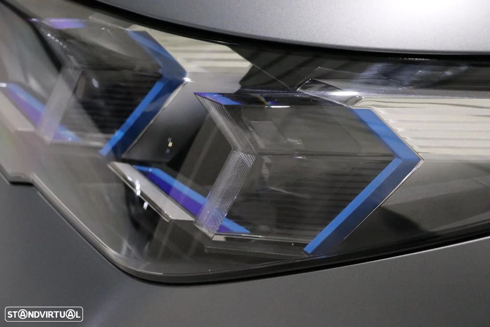 BMW iX2 eDrive20 Pack Desportivo M Pro - 23