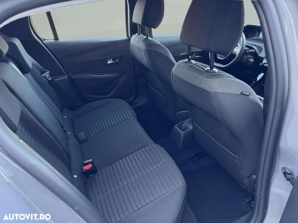 Peugeot 208 1.2 L PureTech STT Active - 12