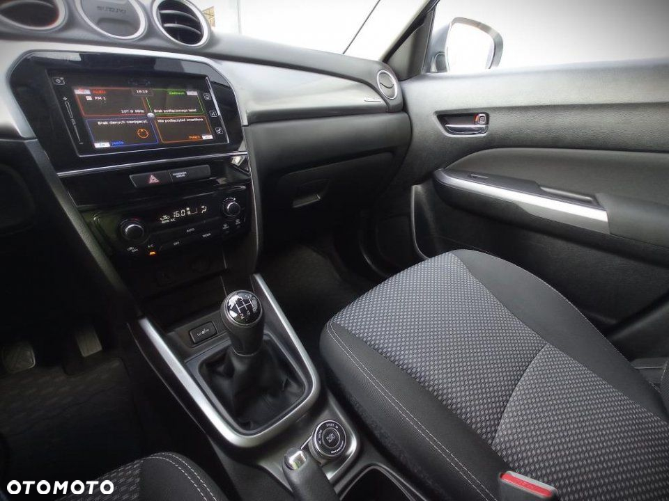 Suzuki Vitara - 25