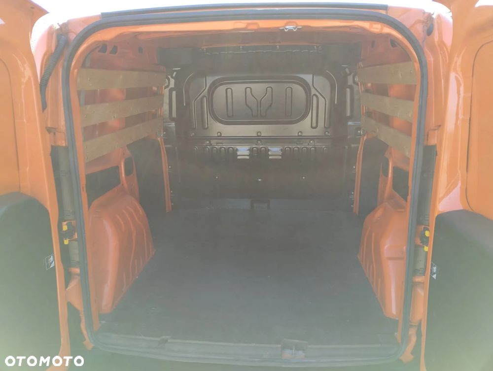 Fiat Doblo - 12