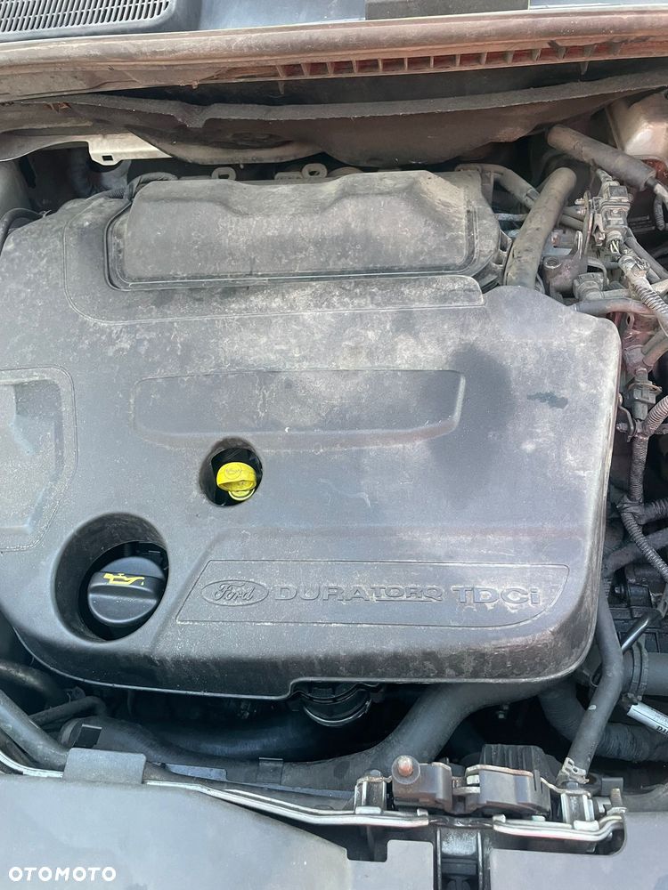 Ford Kuga - 21