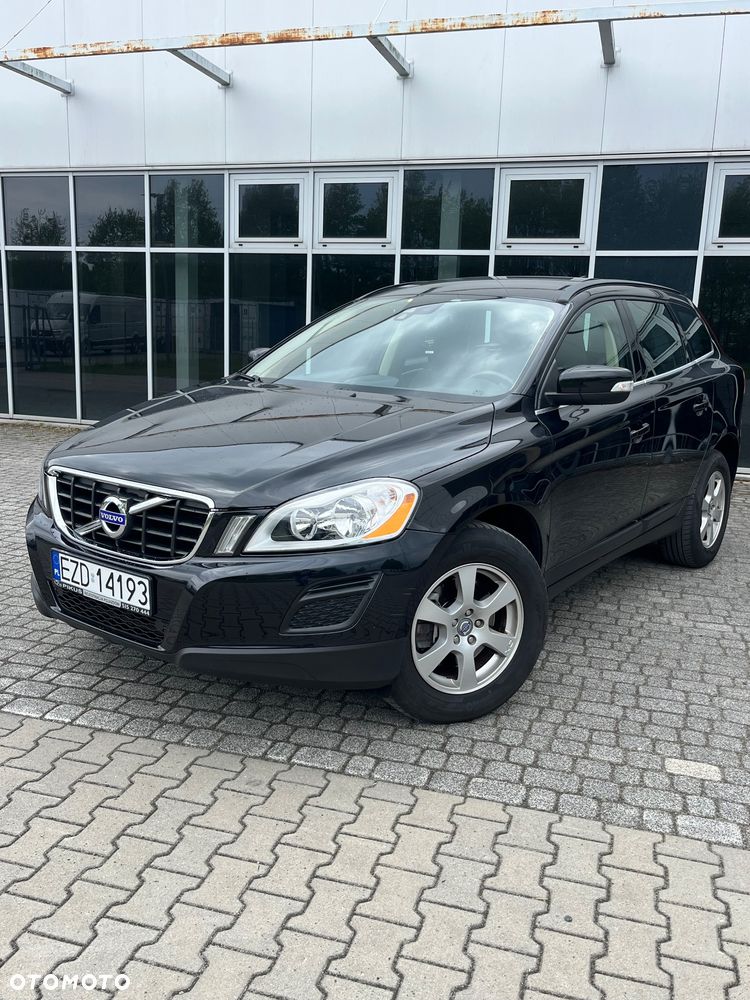 Volvo XC 60 D3 Momentum - 11