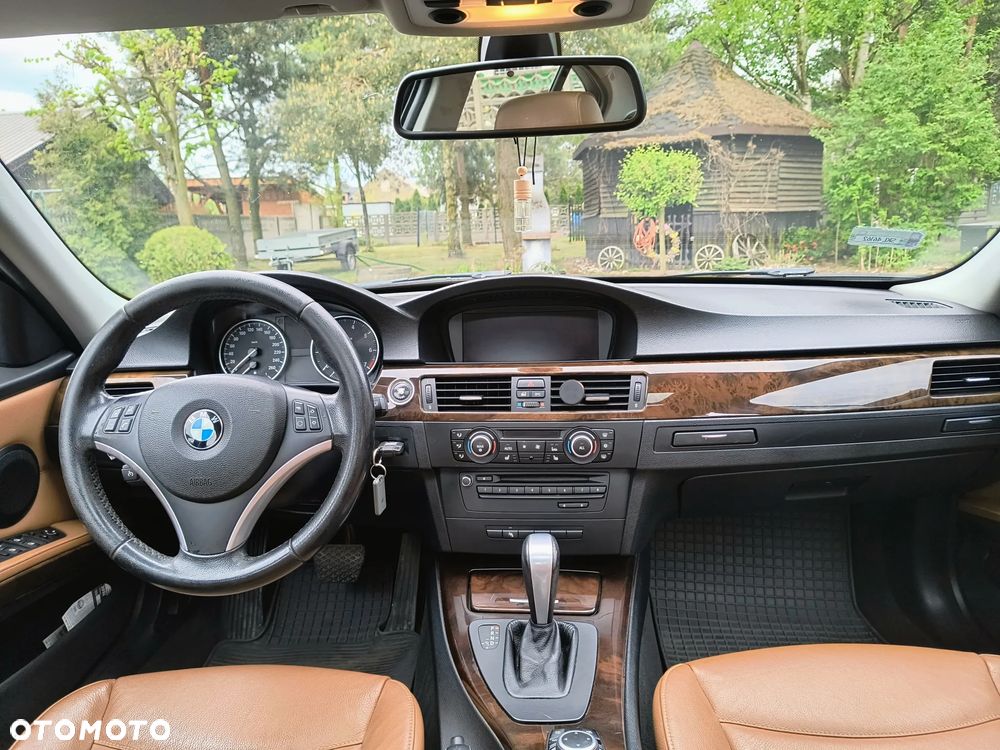 BMW Seria 3 318i Edition Exclusive - 11