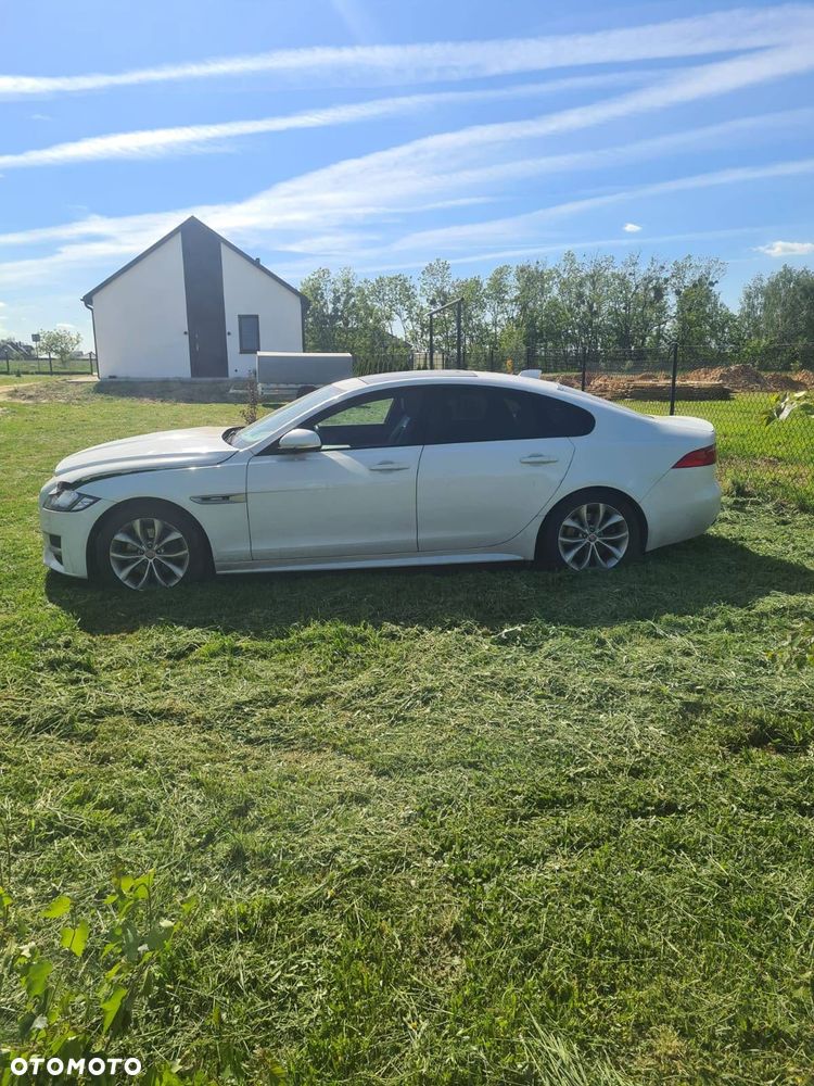 Jaguar XF 2.0 i4D AWD R-Sport - 6