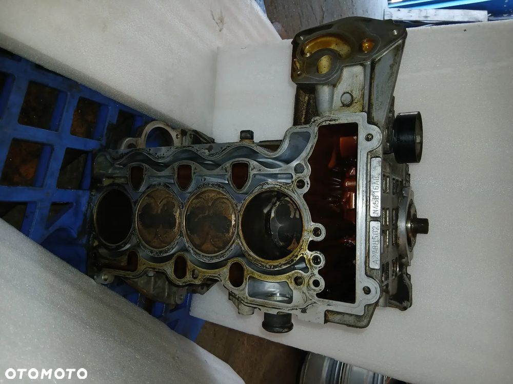 Blok silnika BMW E83 E87 E90 E91 E92 E93 1.6l.b N45B16AB - 1