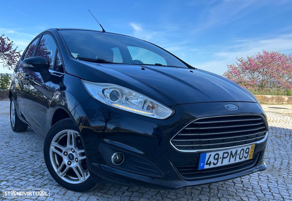 Ford Fiesta 1.0 T EcoBoost Titanium PowerShift - 1