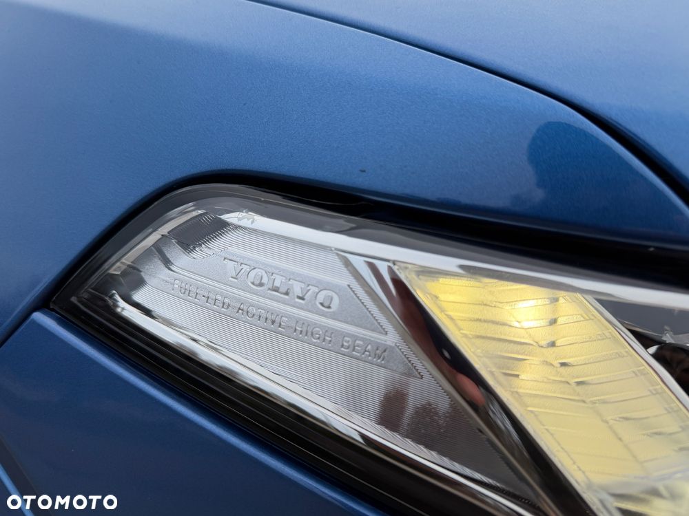 Volvo XC 90 D5 AWD Geartronic RDesign - 15