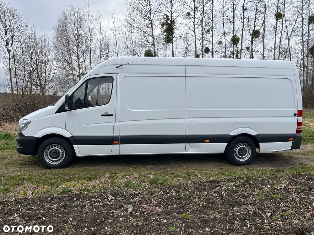 Mercedes-Benz Sprinter - 4