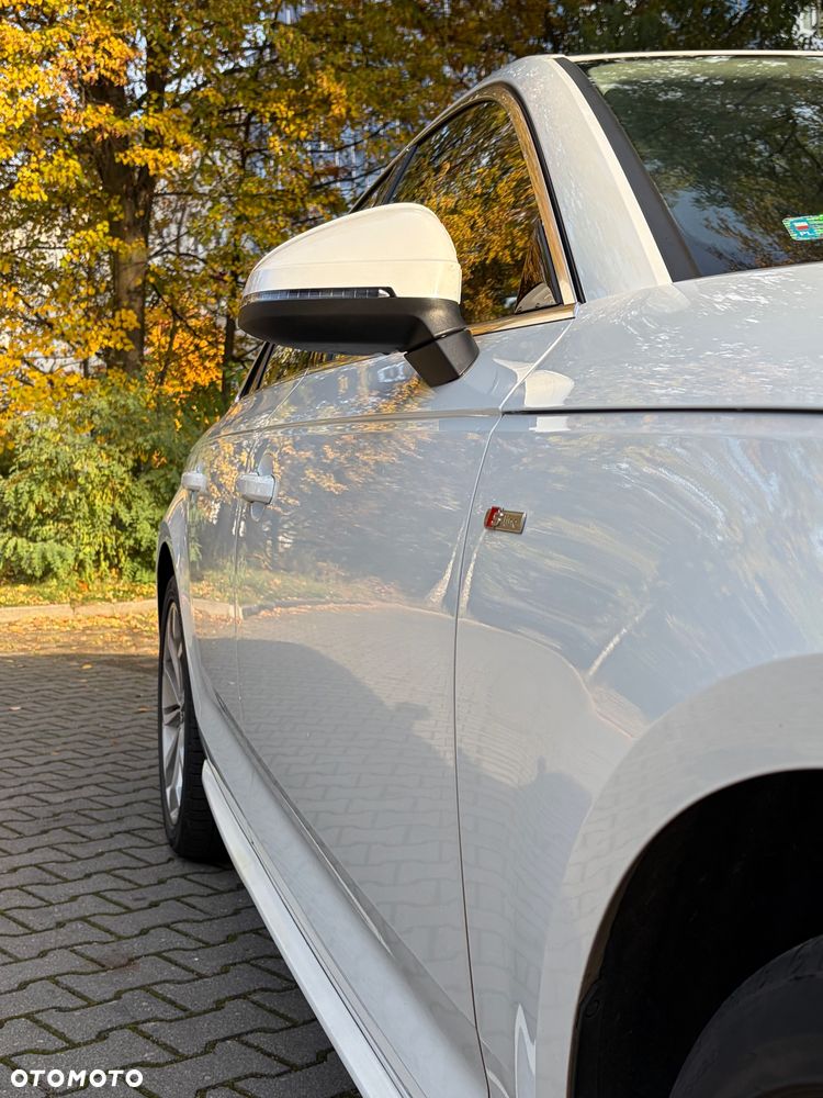 Audi A4 Limousine - 4