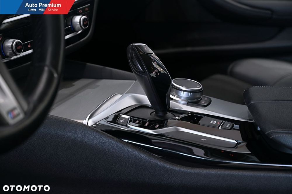 BMW Seria 5 520d xDrive - 8