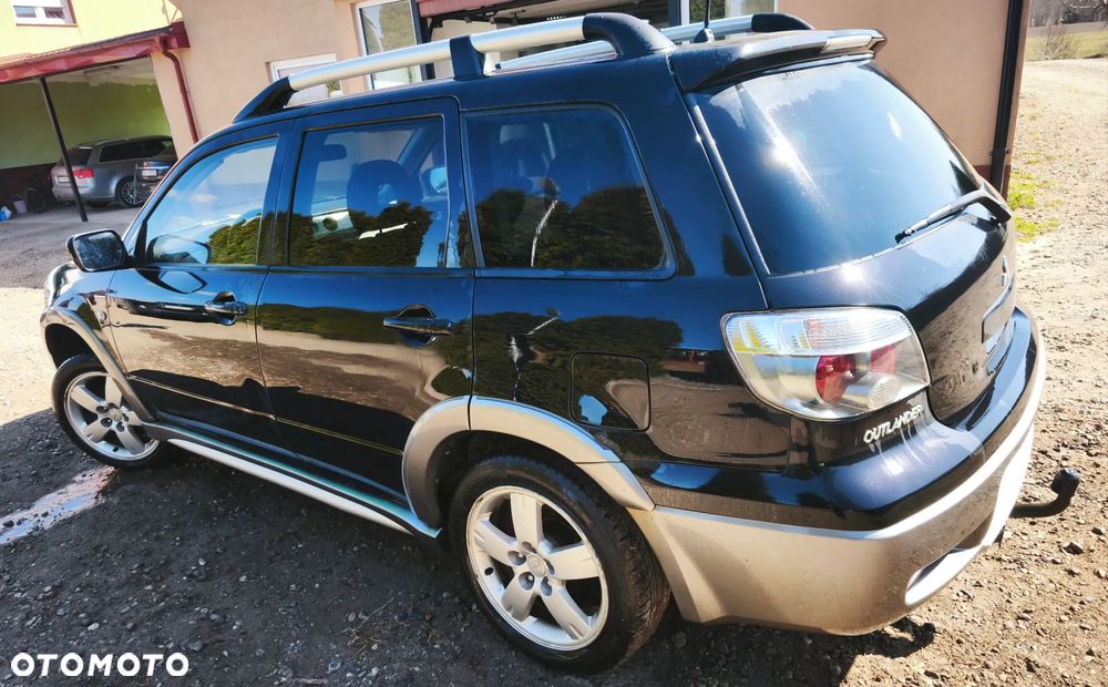 Mitsubishi Outlander 2.0 Comfort 4WD - 4