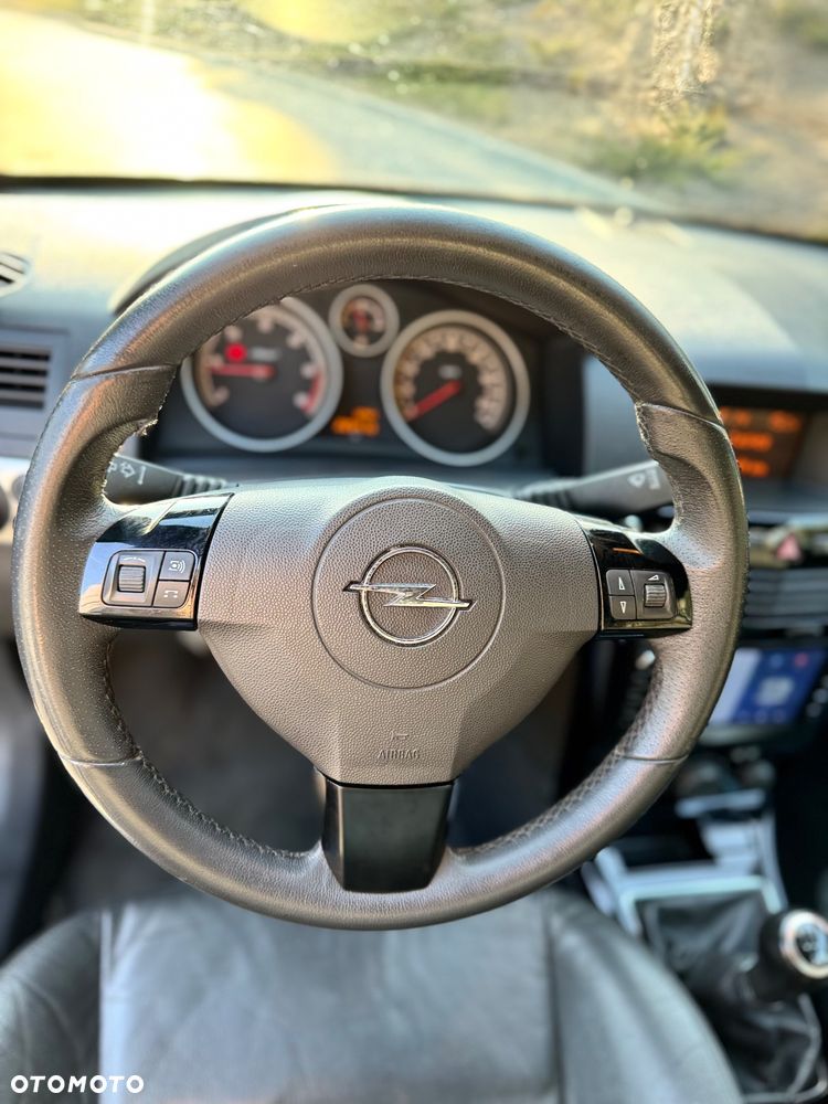 Opel Astra 1.9 CDTI Limited - 8