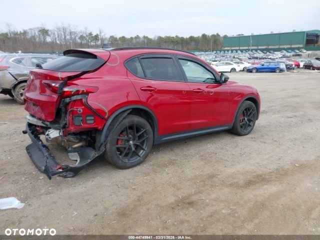 Alfa Romeo Stelvio 2.0 Turbo TI Q4 - 6
