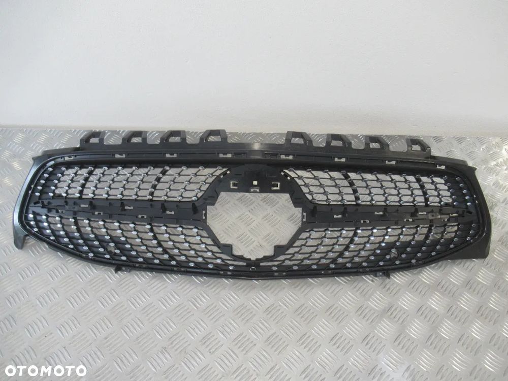 NOWY GRILL GRIL ATRAPA MERCEDES CLA I W118 C118 AMG 2019-2023 - 2