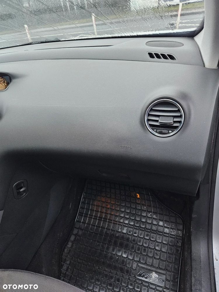 Peugeot 308 120 VTi Premium - 12