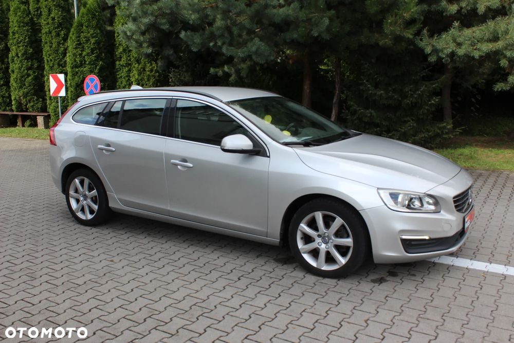 Volvo V60 - 11