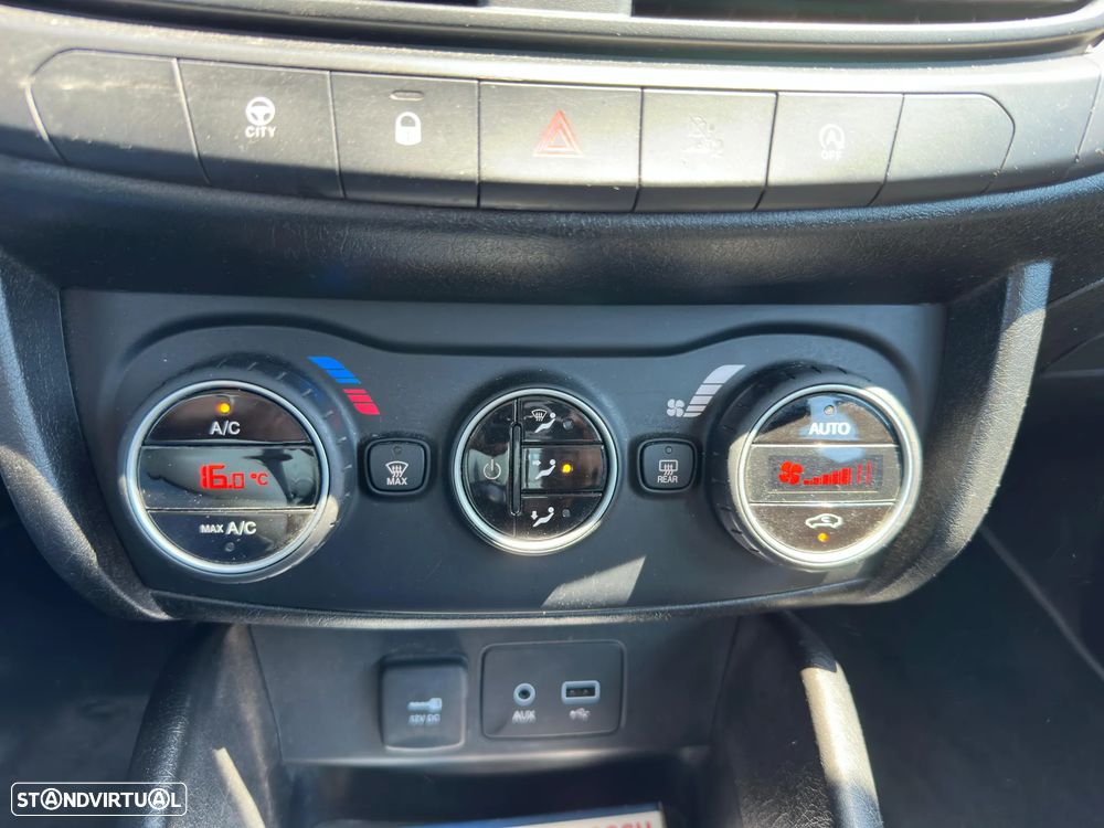 Fiat Tipo 1.3 M-Jet Lounge Tech J17 - 13