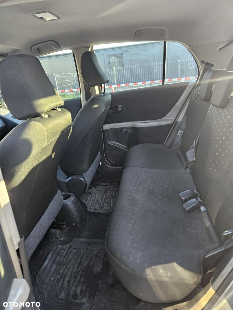 Toyota Yaris 1.0 Luna A/C - 7