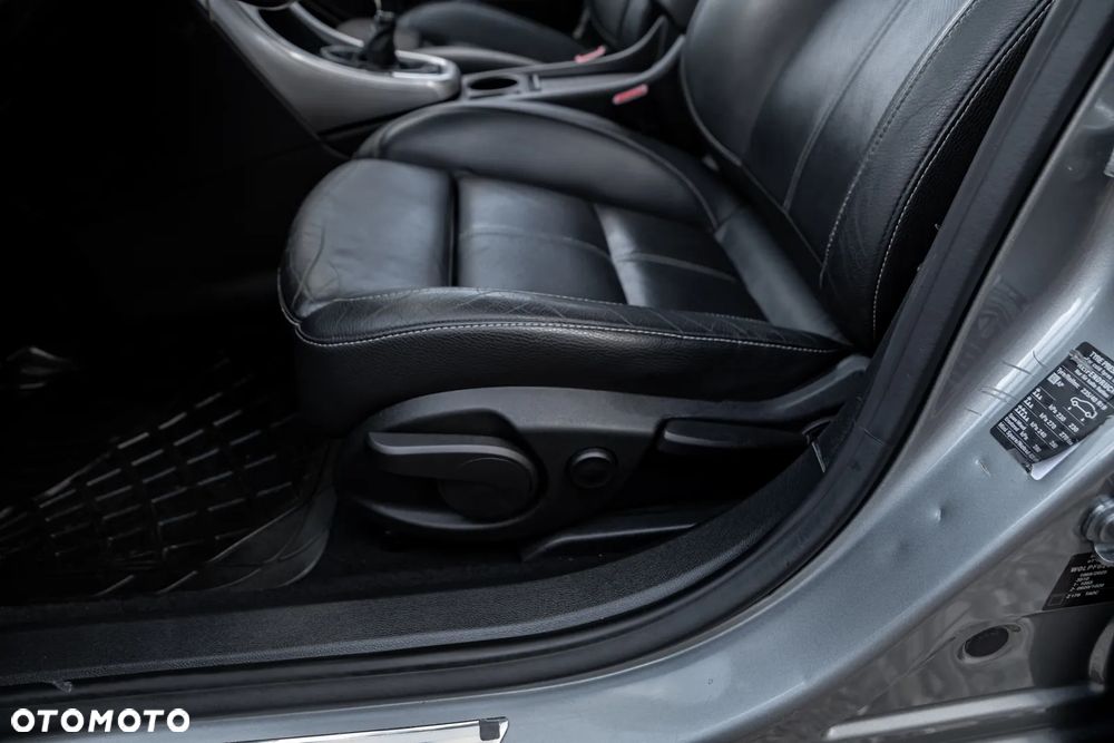 Opel Astra 1.6 Turbo Sport - 17