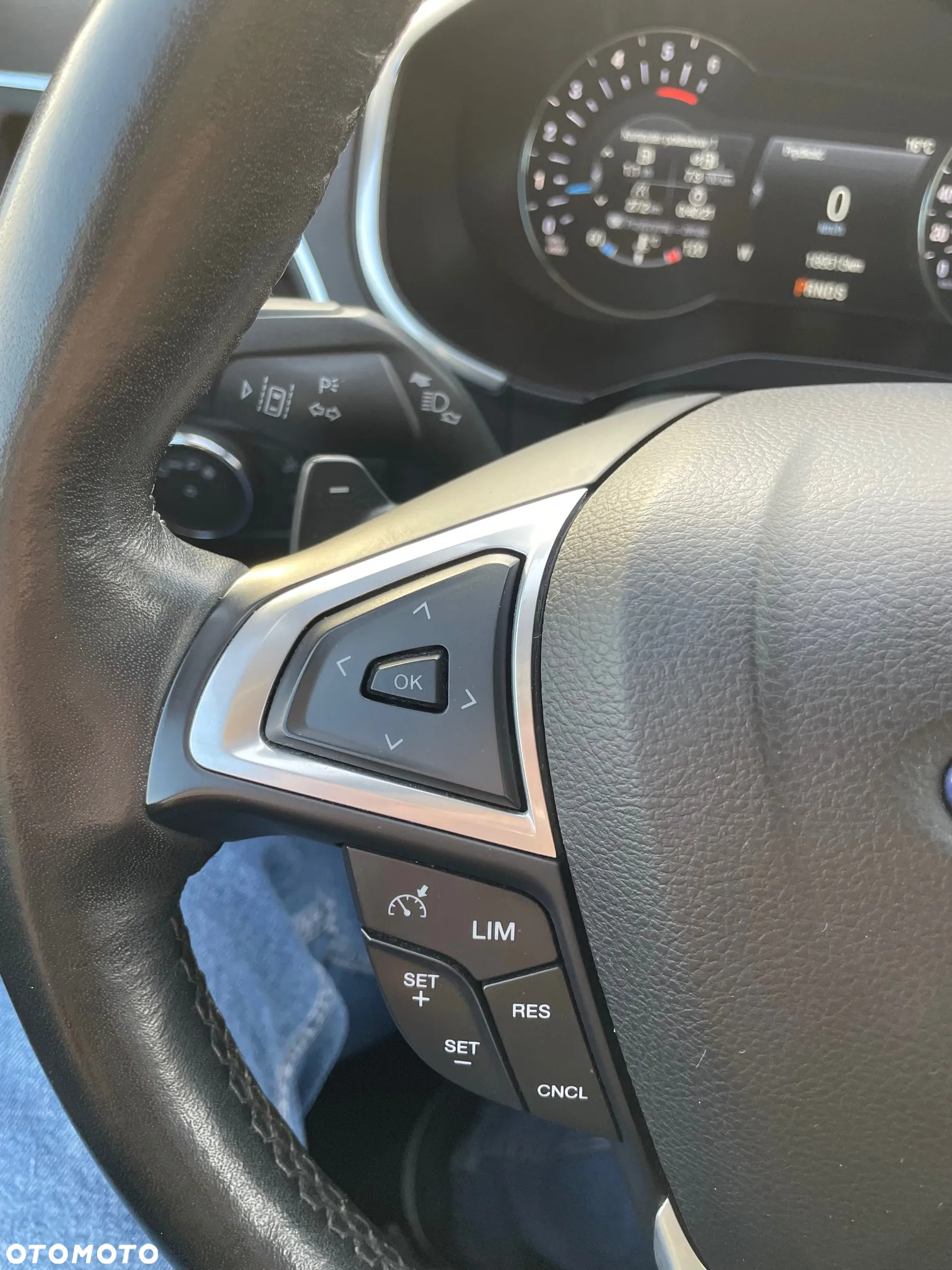 Ford S-Max 2.0 TDCi Titanium PowerShift - 11