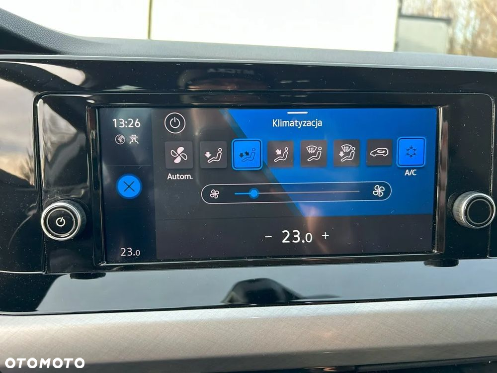 Volkswagen Golf - 30