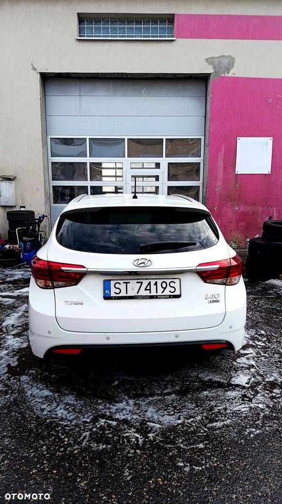 Hyundai i40 Kombi 1.7 CRDi DCT Trend - 3