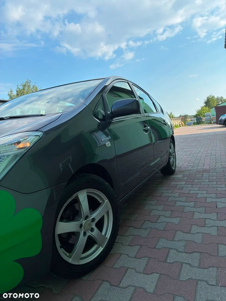 Toyota Prius 1.5 VVT-i Prestige - 7