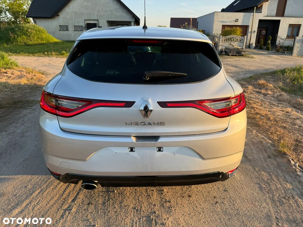 Renault Megane ENERGY dCi 110 EDC BOSE EDITION - 6