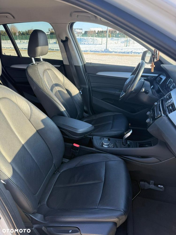 BMW X1 sDrive18d - 11