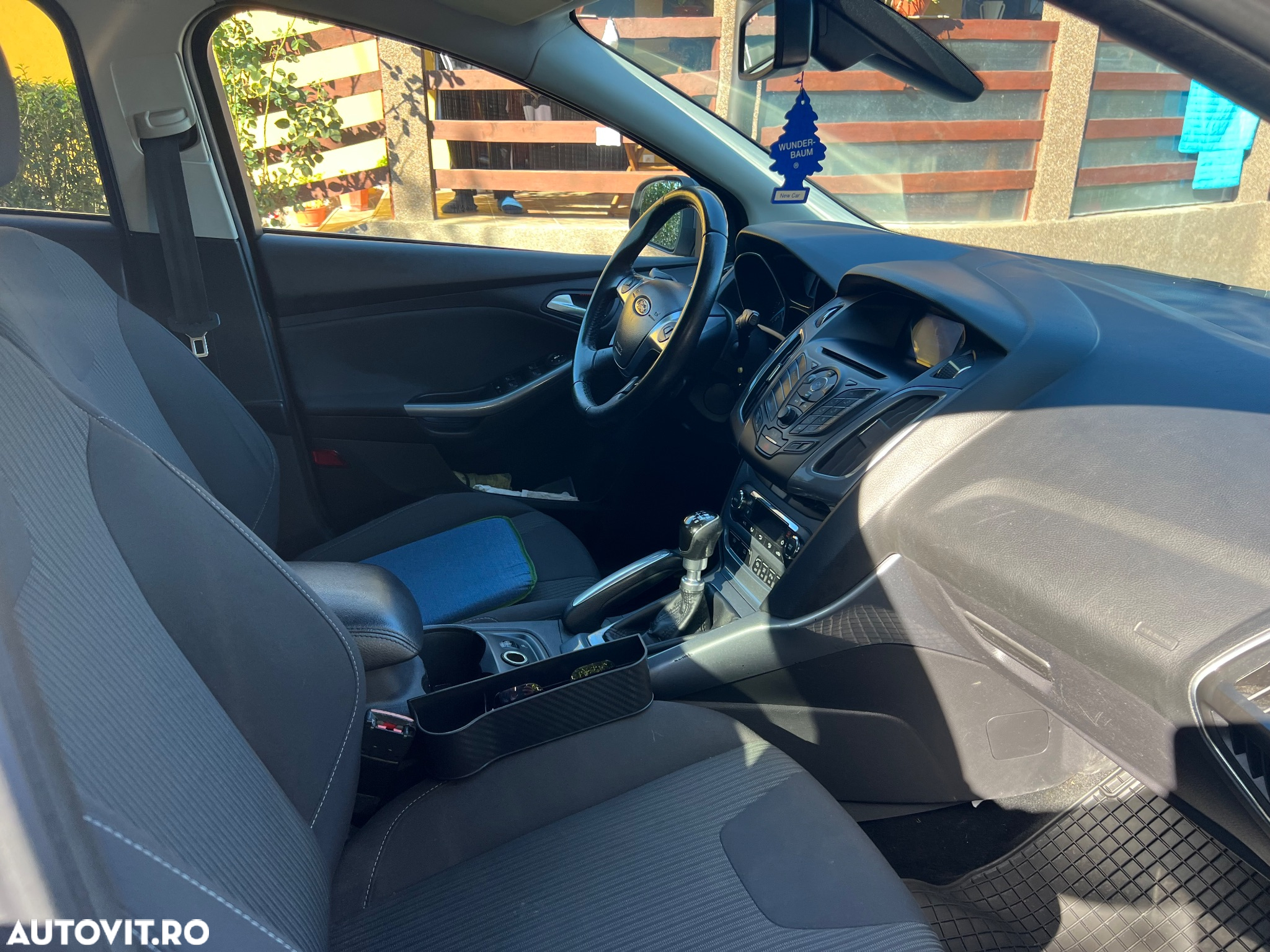 Ford Focus 1.6 TDCI DPF Titanium - 9