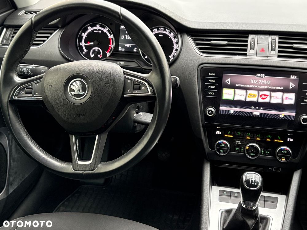 Skoda Octavia 1.4 TSI Ambition - 14