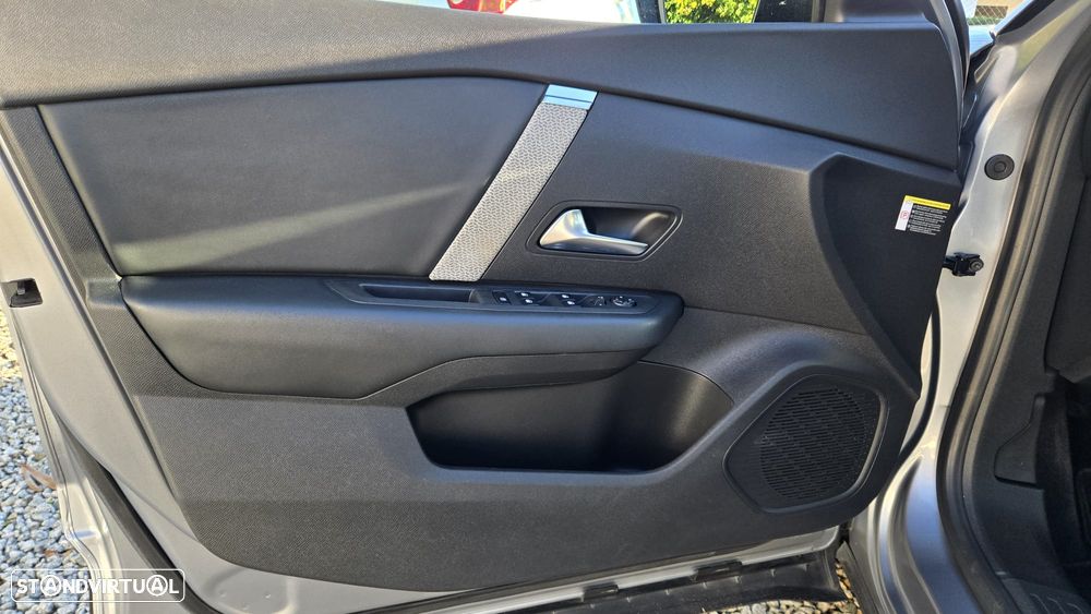 Citroën C4 1.5 BlueHDi Shine EAT8 - 5