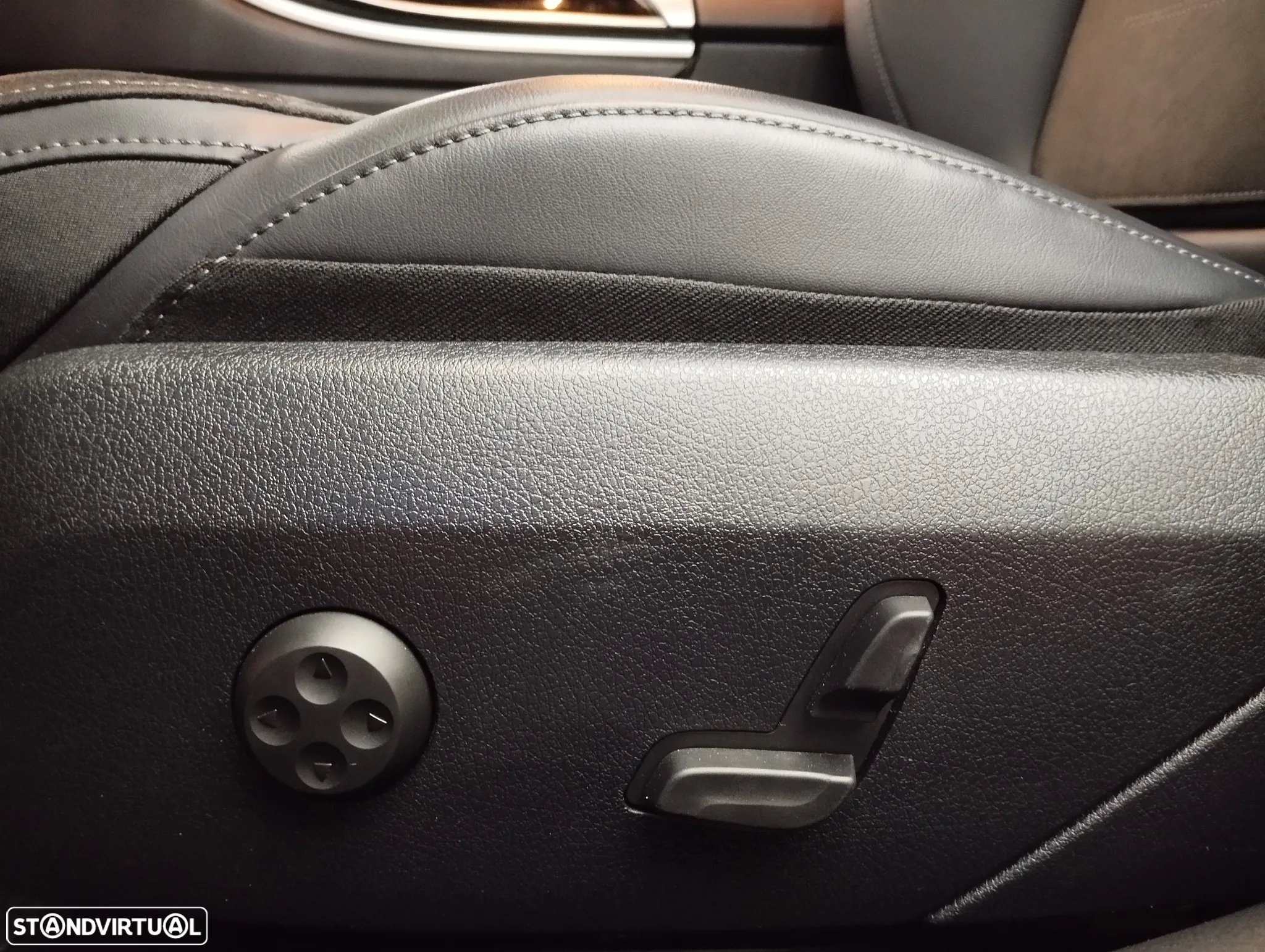 Mercedes-Benz C 300 d AMG Line - 22