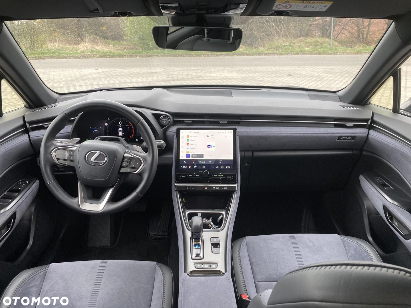 Lexus LBX 1.5 Hybrid Original Edition - 4