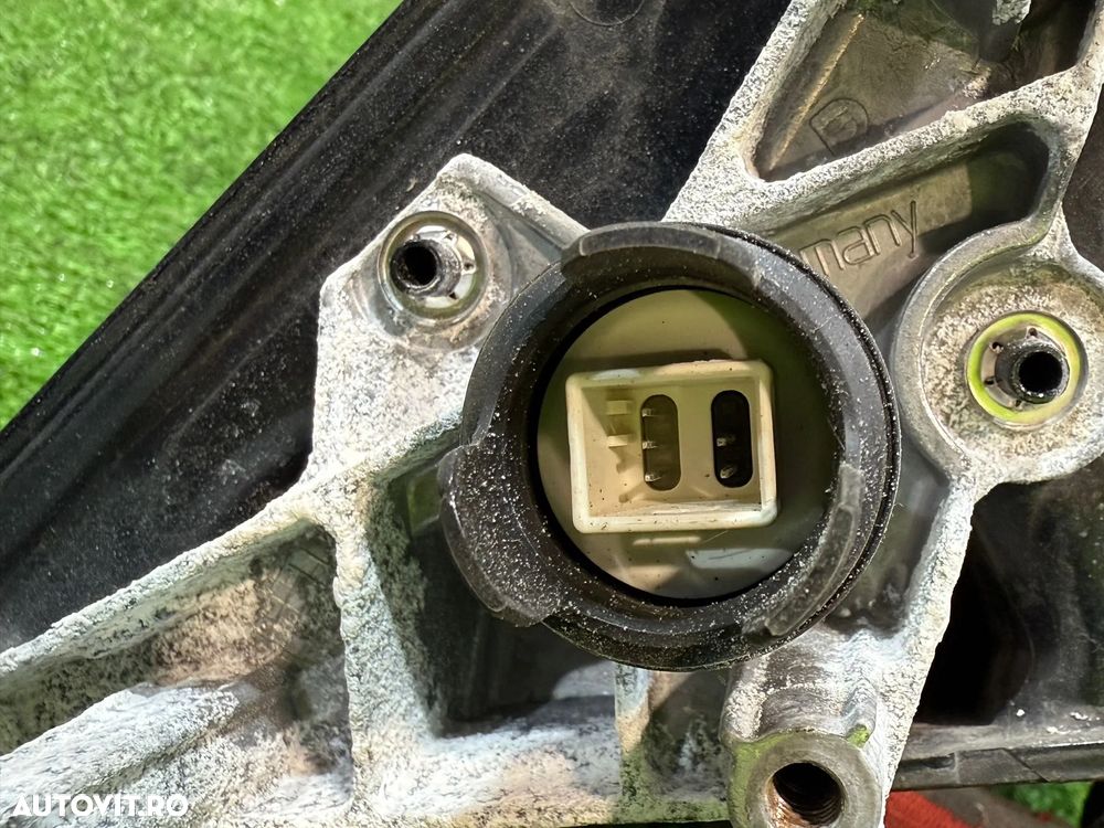 OGLINDA DREAPTA BMW 318I SERIA 3 E90 LCI 2.0 BENZINA 2008 COD OEM 51167189948 7906930 7075626 010803 2005-2013 - 8