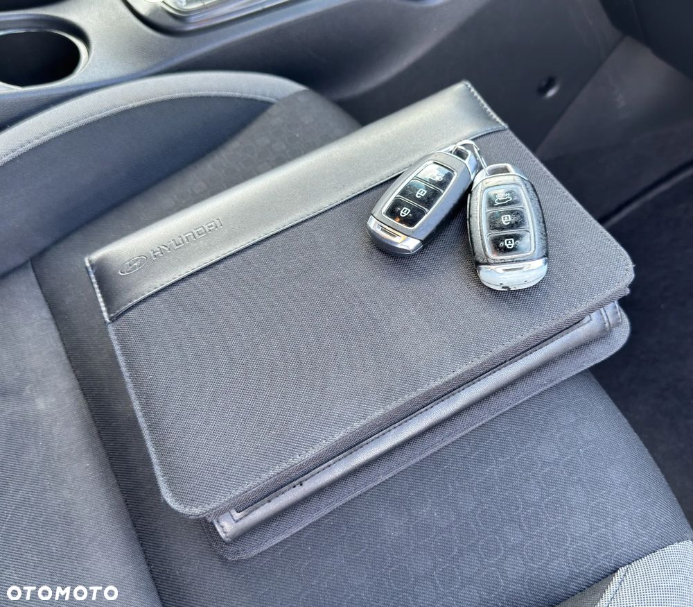Hyundai Kona 1.6 T-GDI DCT 4WD Premium - 34