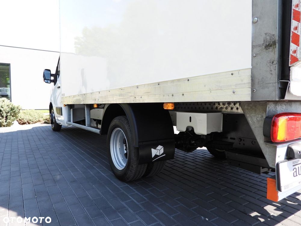 Renault MASTER  KONTENER WINDA 8 PALET TEMPOMAT NAWIGACJA LEDY BLIŹNIACZE KOŁA KLIMATYZACJA  145KM - 17
