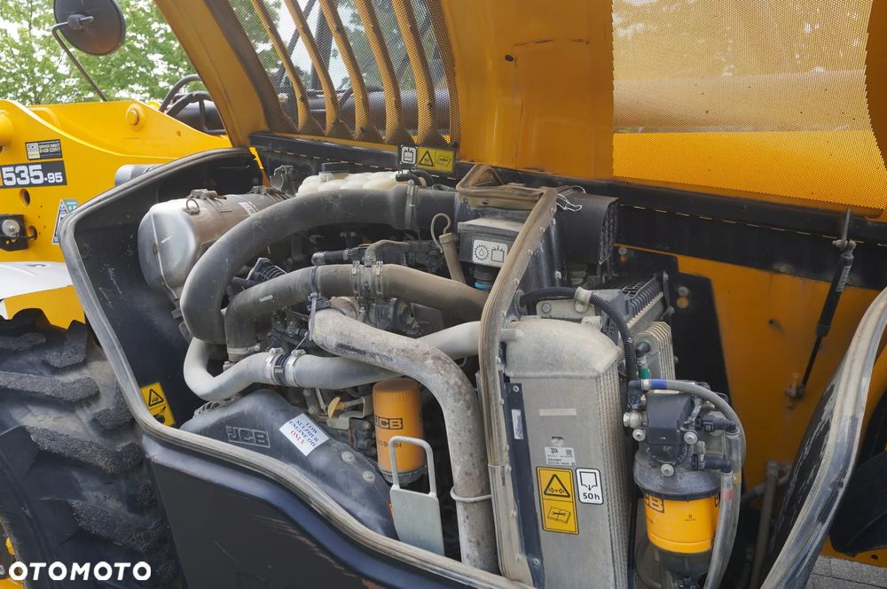 JCB 535-95 / 2021 / 3,5 t / zasięg 9,5 m / joystick - 10