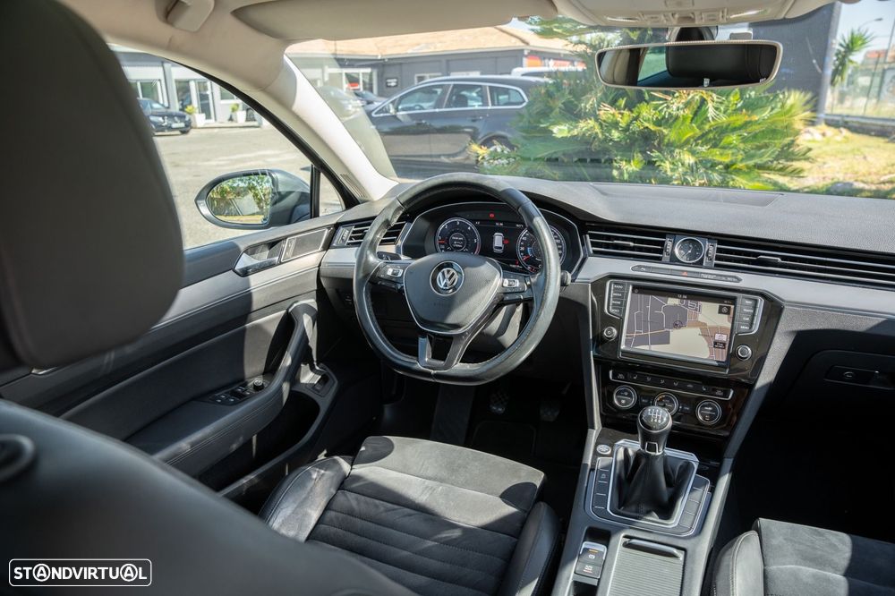 VW Passat Variant 1.6 TDI Highline - 8