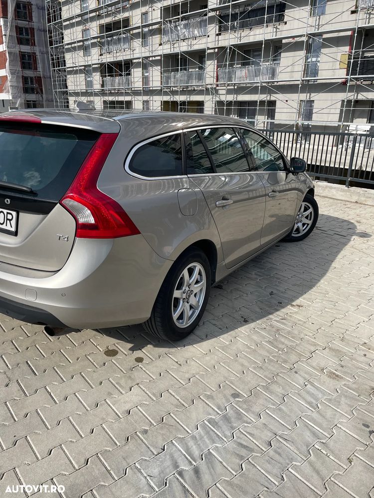Volvo V60 - 8