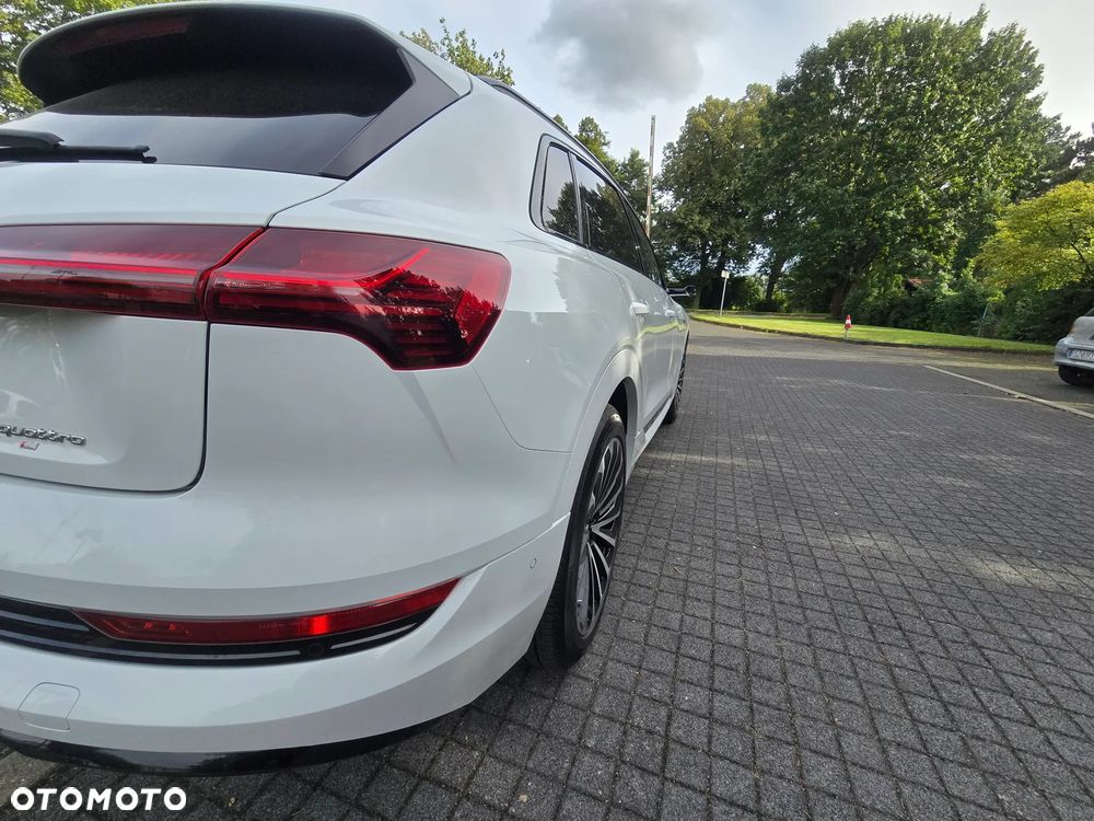 Audi e-tron 55 Quattro S Line - 30