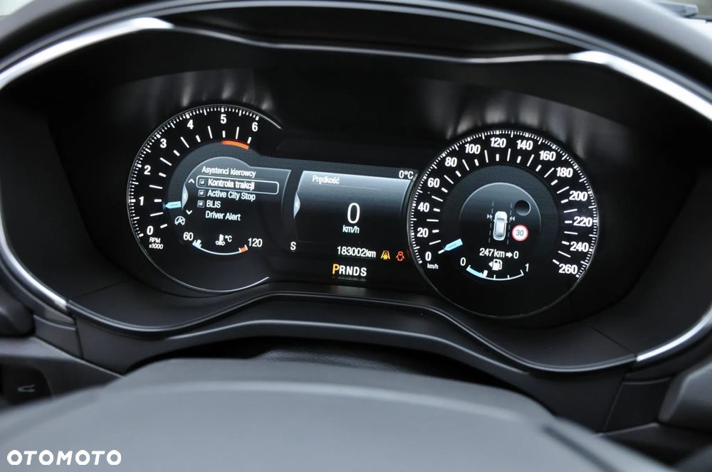 Ford Mondeo 2.0 TDCi Titanium PowerShift - 31