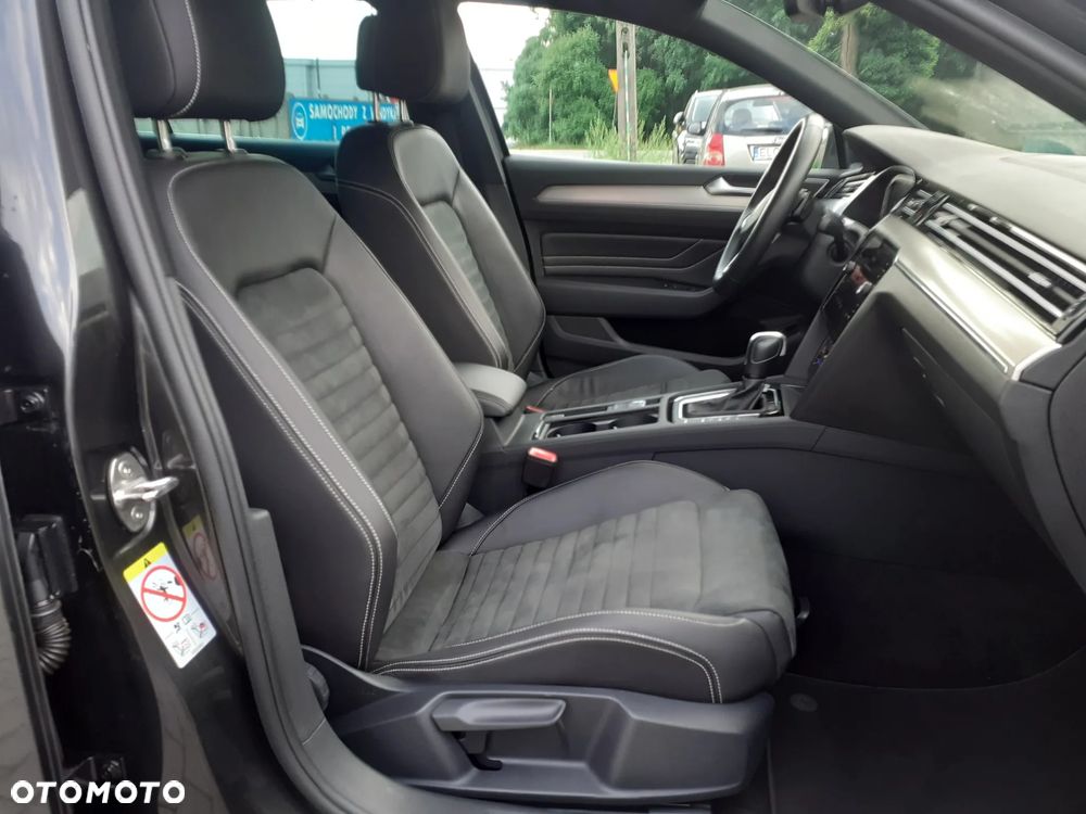 Volkswagen Passat 2.0 TSI Elegance DSG - 32
