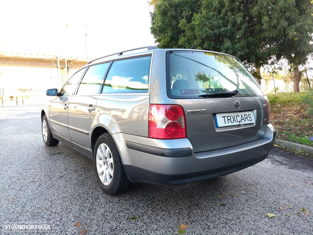 VW Passat Variant 1.9 TDi Confortline - 4