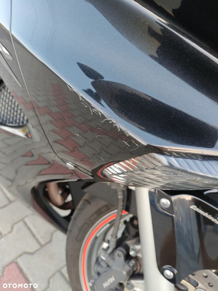 Honda VFR - 9