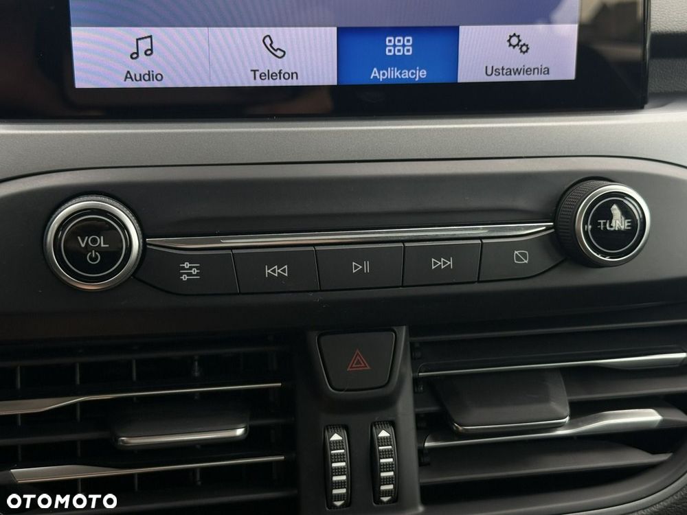 Ford Focus 1.0 EcoBoost Connected - 26