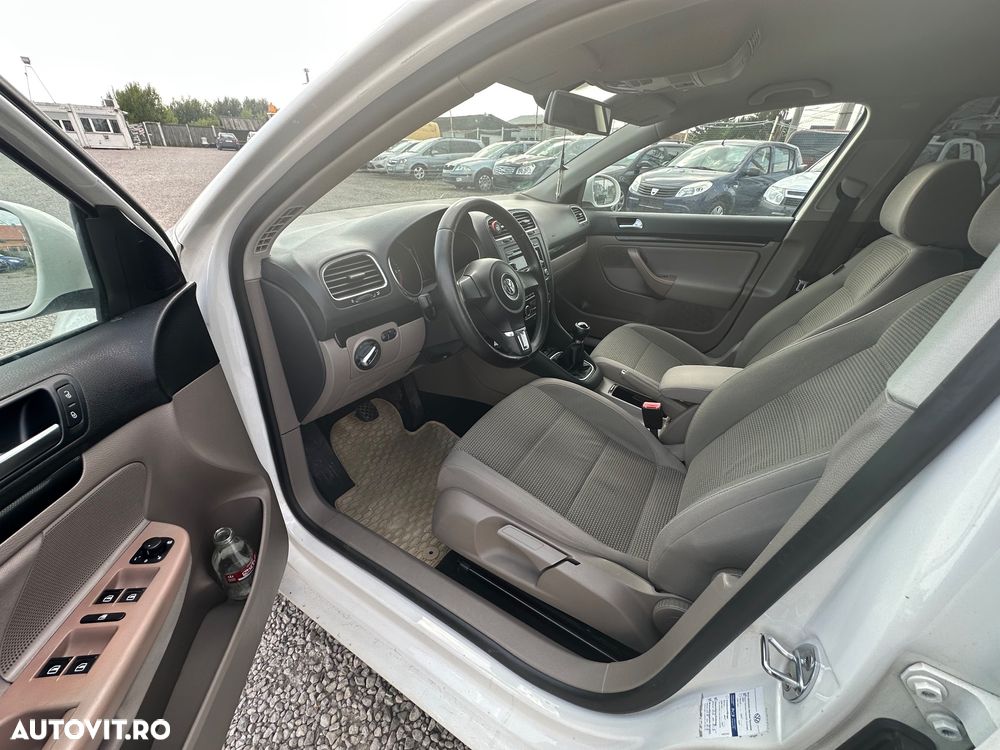 Volkswagen Golf 1.6 TDI DPF BMT Comfortline - 3