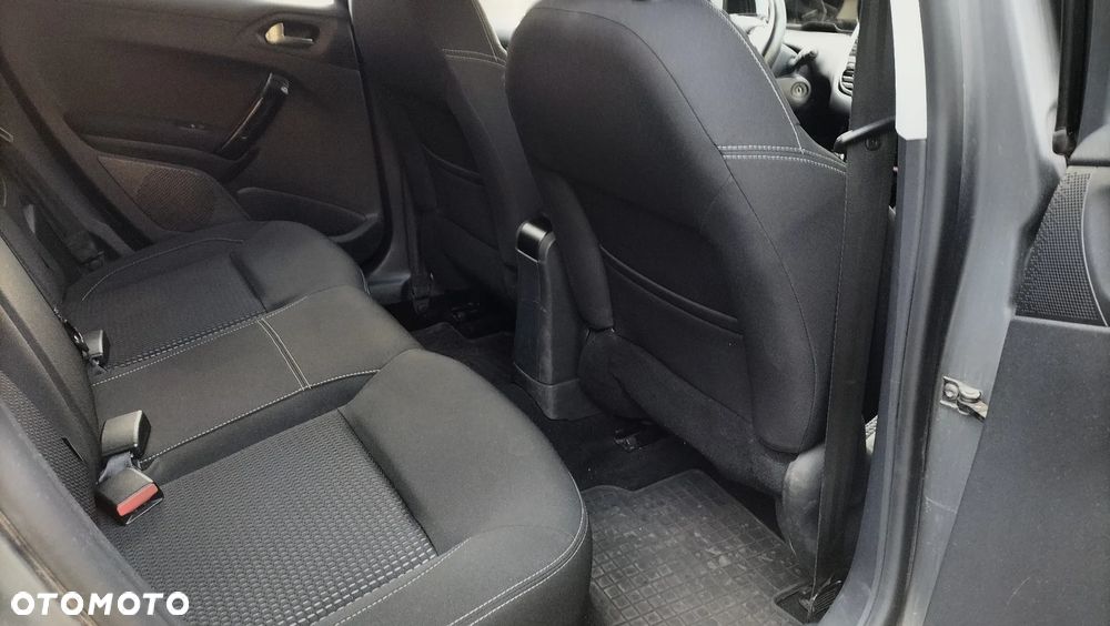 Peugeot 208 1.2 PureTech Allure - 23