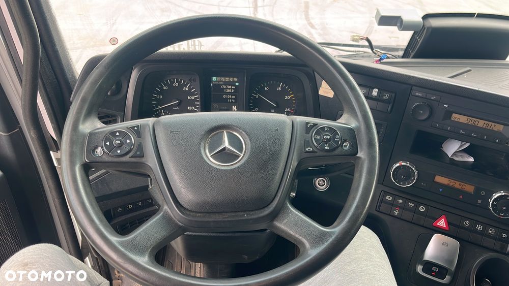 Mercedes-Benz 4X4 AROCS 2042 Tylko 179 tys km !!! Łóżko ! Duży Reduktor! Bieg Terenowy Napęd na wał, hydraulika do wywrotu, wywrotki, z Niemiec AROCS 4x4 stały napęd na wał, (nie HAD, nie Hydrodrive), hydraulika - 12